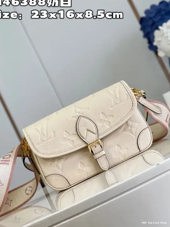 Aaa replica ru LOUIS VUITTON Nano Diane 0615